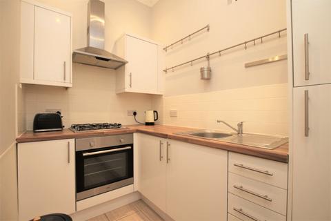 2 bedroom ground floor flat to rent - Queen Mary Avenue, Flat 0/2, Crosshill, Glasgow, G42 8DT