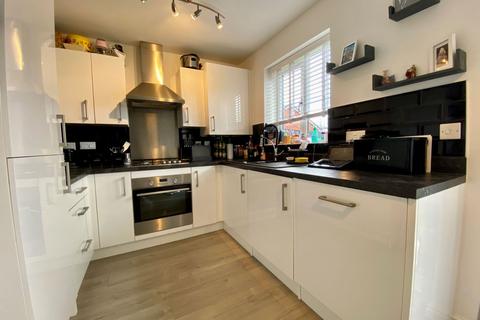 52 Dandelion Close, Northampton, NN3 5FB