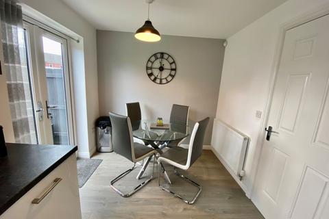 52 Dandelion Close, Northampton, NN3 5FB