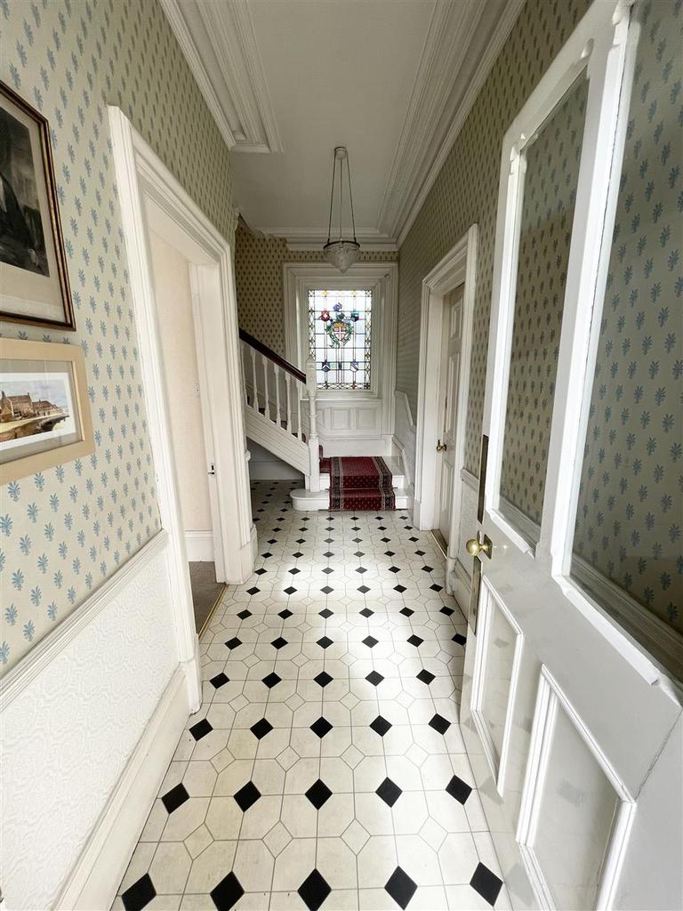 Entrance lobby/hall