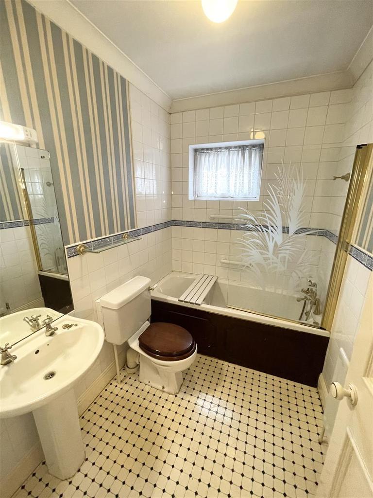 Bathroom/w.c.