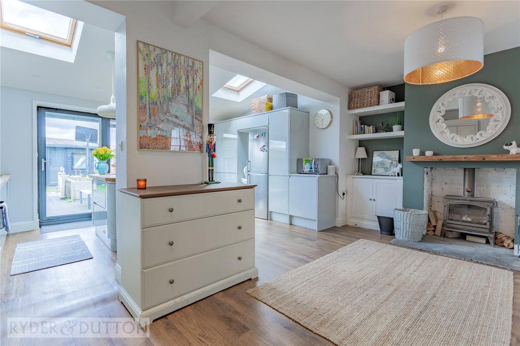 Bright & Airy: