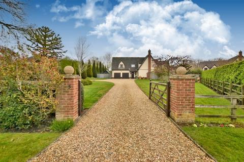 5 Bells Meadow, Necton, Swaffham, PE37 8NE