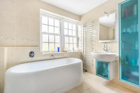 Courtlands Kier Park, Ascot, SL5 7DS