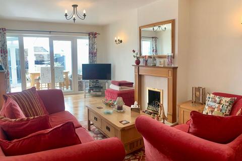 11 Clover Lane, Northampton, NN2 8BT