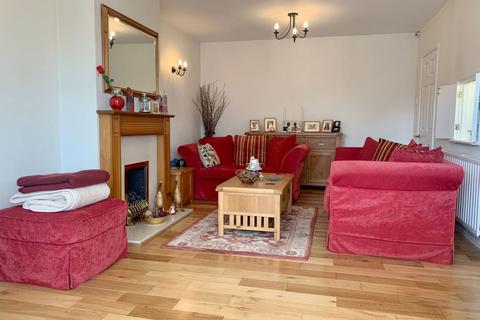 11 Clover Lane, Northampton, NN2 8BT