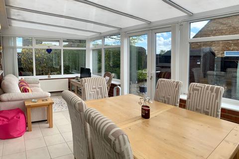 11 Clover Lane, Northampton, NN2 8BT