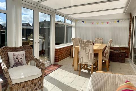 11 Clover Lane, Northampton, NN2 8BT