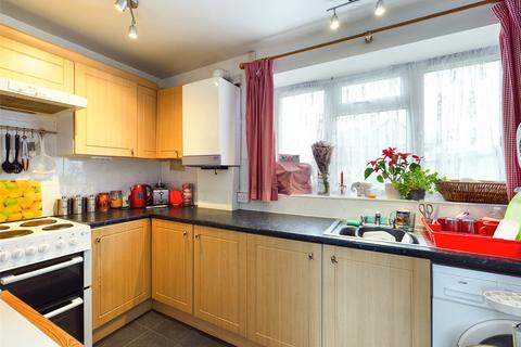 1 bedroom apartment for sale - Lancaster Court, Clyde Road, Stanwell, Middlesex, TW19