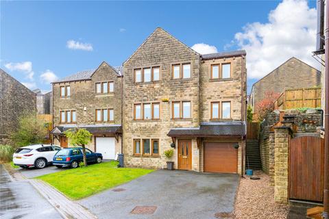16 Deer Hill Close, Marsden, Huddersfield, HD7 6LG