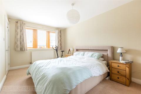 16 Deer Hill Close, Marsden, Huddersfield, HD7 6LG