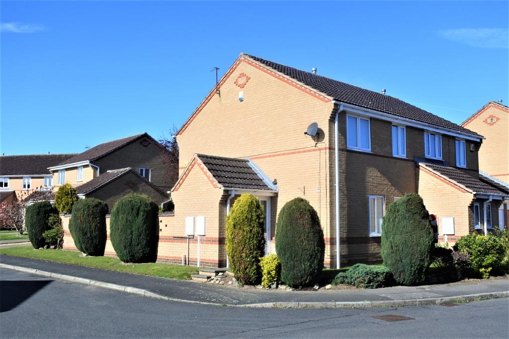Wensleydale Close, Grantham, NG31 3 bed semidetached house £220,000