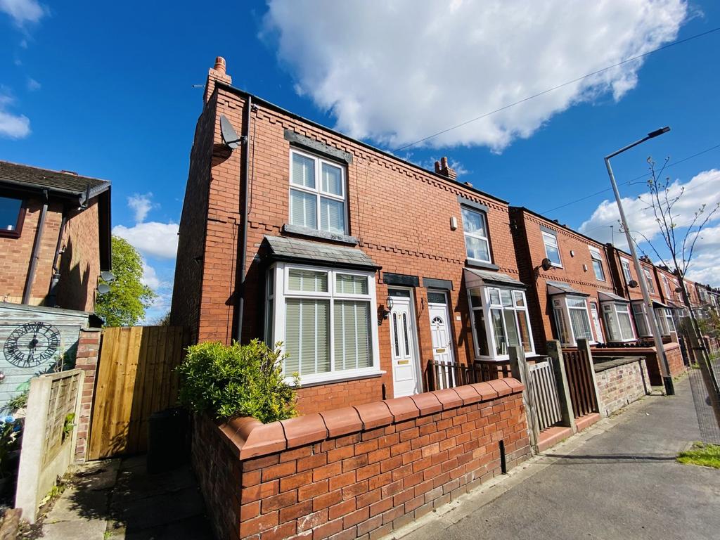 Beech Road, Stockport, SK3 2 bed semidetached house £1,100 pcm (£254 pw)