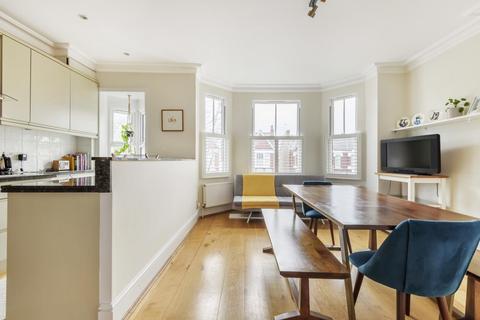 48a Chatsworth Gardens, London, W3 9LW