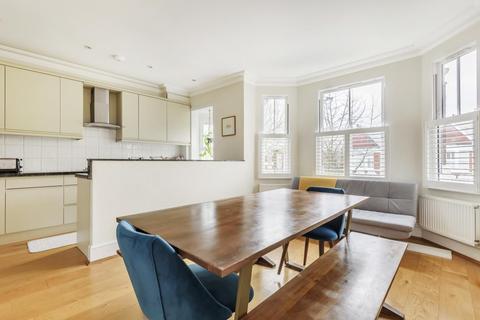48a Chatsworth Gardens, London, W3 9LW