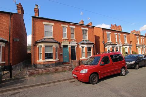 51 Nelson Road, Worcester, WR2 5BL