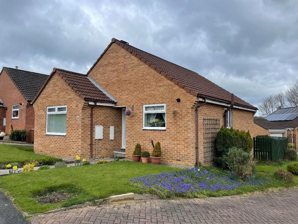 Sandown Drive, Newton Aycliffe 3 bed bungalow £795 pcm (£183 pw)