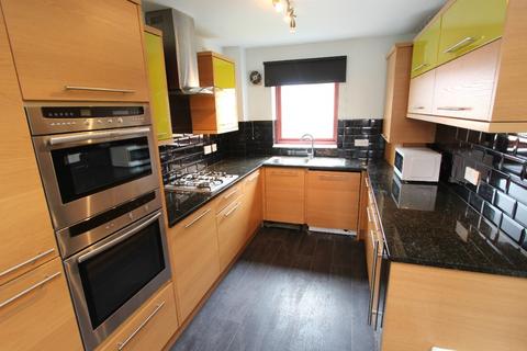 2 bedroom flat to rent, Gylemuir Road, Corstorphine, Edinburgh, EH12