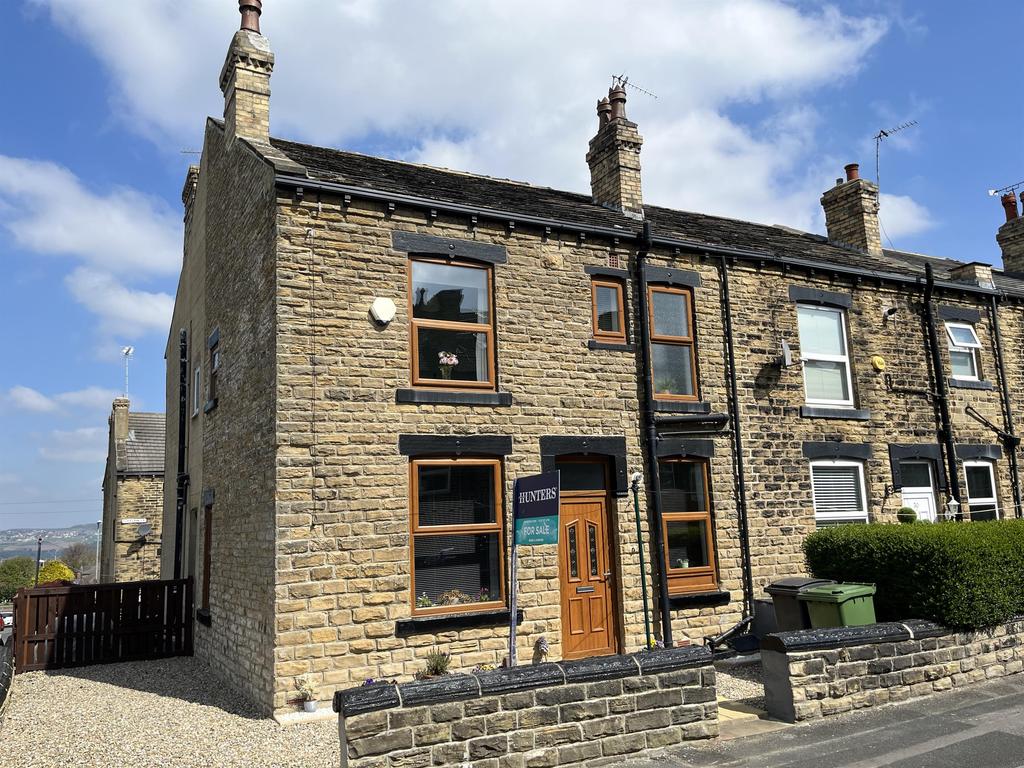 Pembroke Road, Pudsey, LS28 7NE 2 bed end of terrace house £190,000