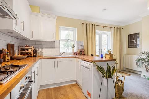 56 Bronson Road, London, SW20 8DY