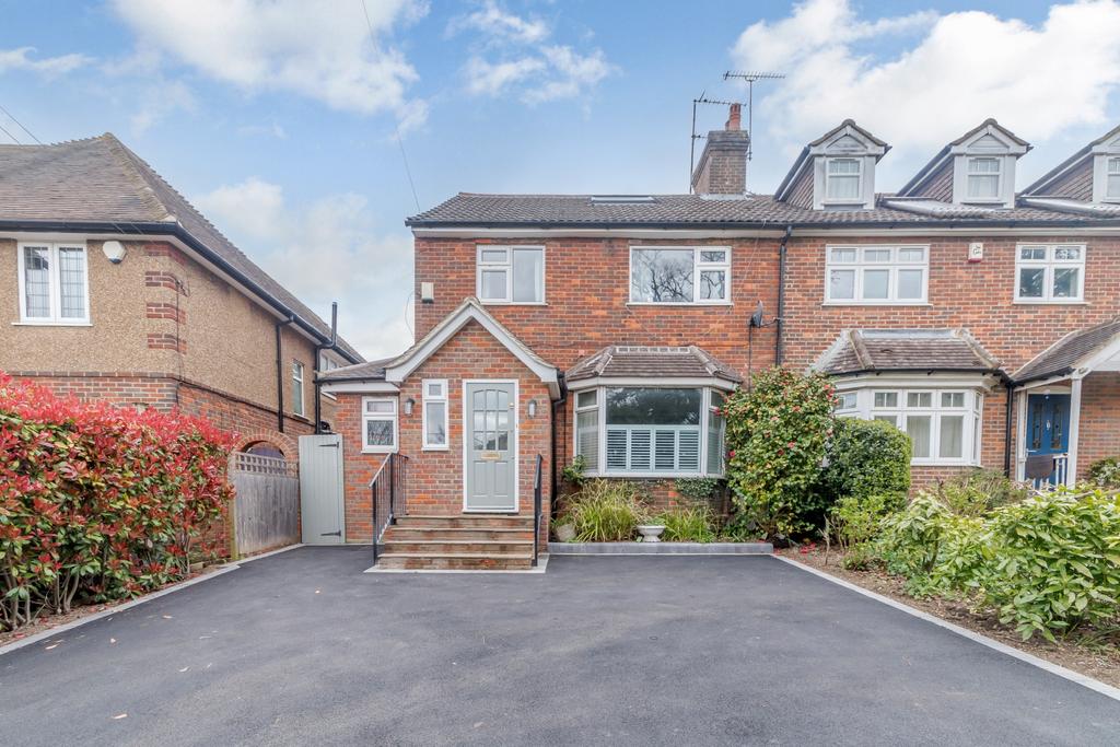 London Road East, Amersham 5 bed semidetached house £875,000