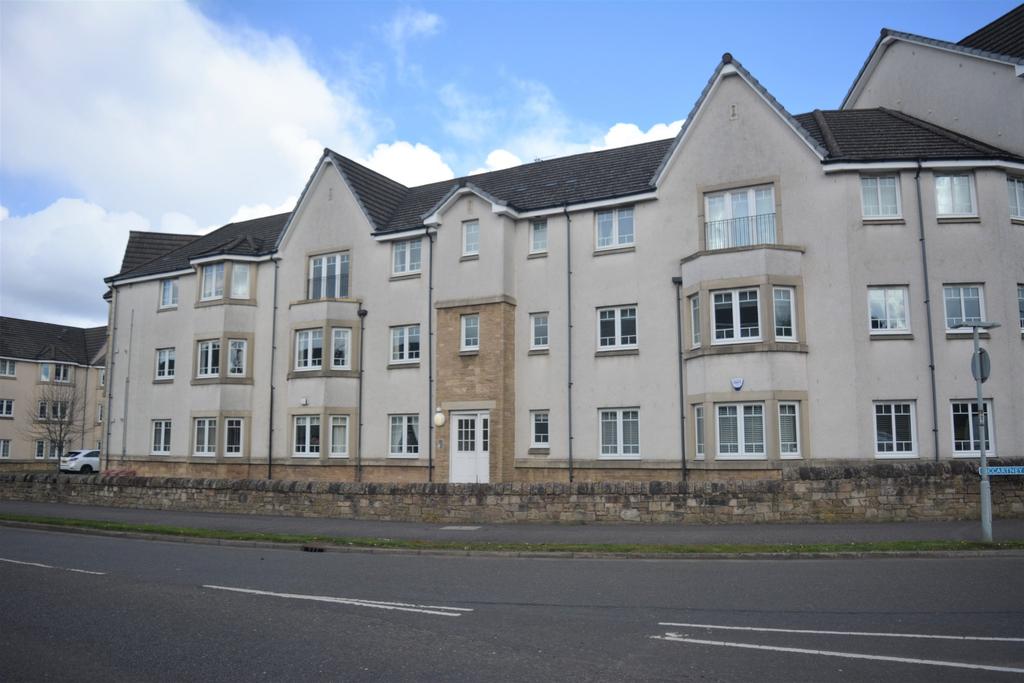 10 McCormack Place, Larbert, Falkirk, Falkirk, FK5 4TZ 2 bed flat to