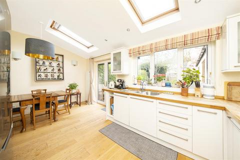 5 Pool Road, Otley, LS21 1HL