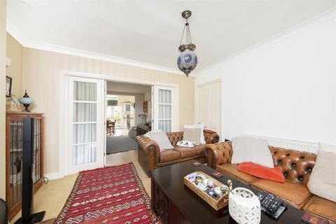 5 Pool Road, Otley, LS21 1HL