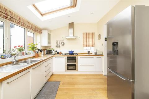 5 Pool Road, Otley, LS21 1HL