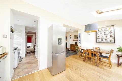 5 Pool Road, Otley, LS21 1HL