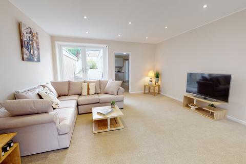 8 Crawshay Road, Tonypandy, CF40 1TD