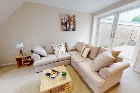 8 Crawshay Road, Tonypandy, CF40 1TD
