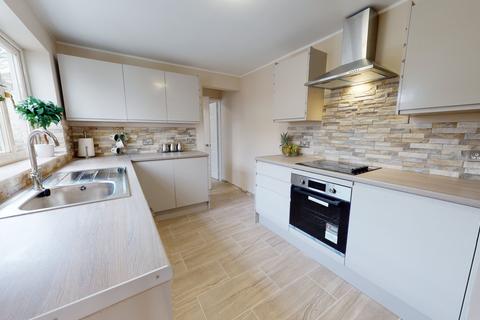8 Crawshay Road, Tonypandy, CF40 1TD