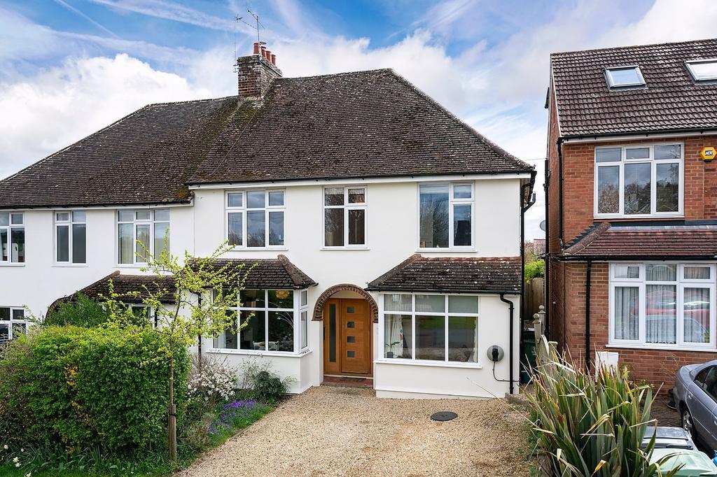 Lyme Avenue, Northchurch HP4 3 bed semidetached house £800,000