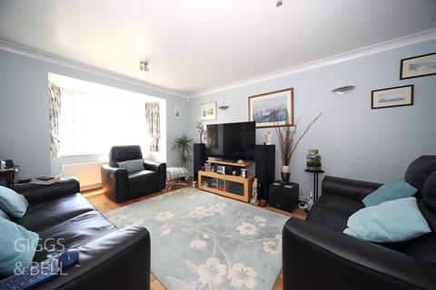 1 Beckbury Close, Luton, LU2 8UB