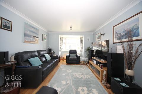1 Beckbury Close, Luton, LU2 8UB