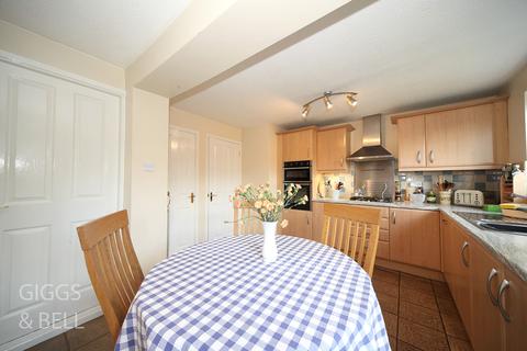 1 Beckbury Close, Luton, LU2 8UB
