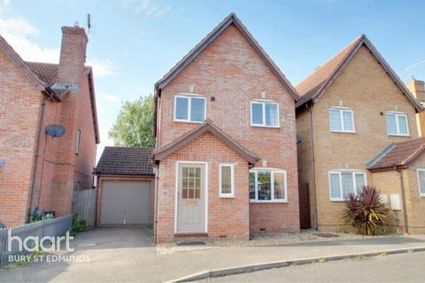 3 bedroom detached house to rent, Green Farm Lane, Bury st edmunds