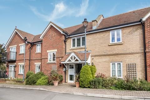 2 bedroom apartment for sale - Chantry Court, Westbury