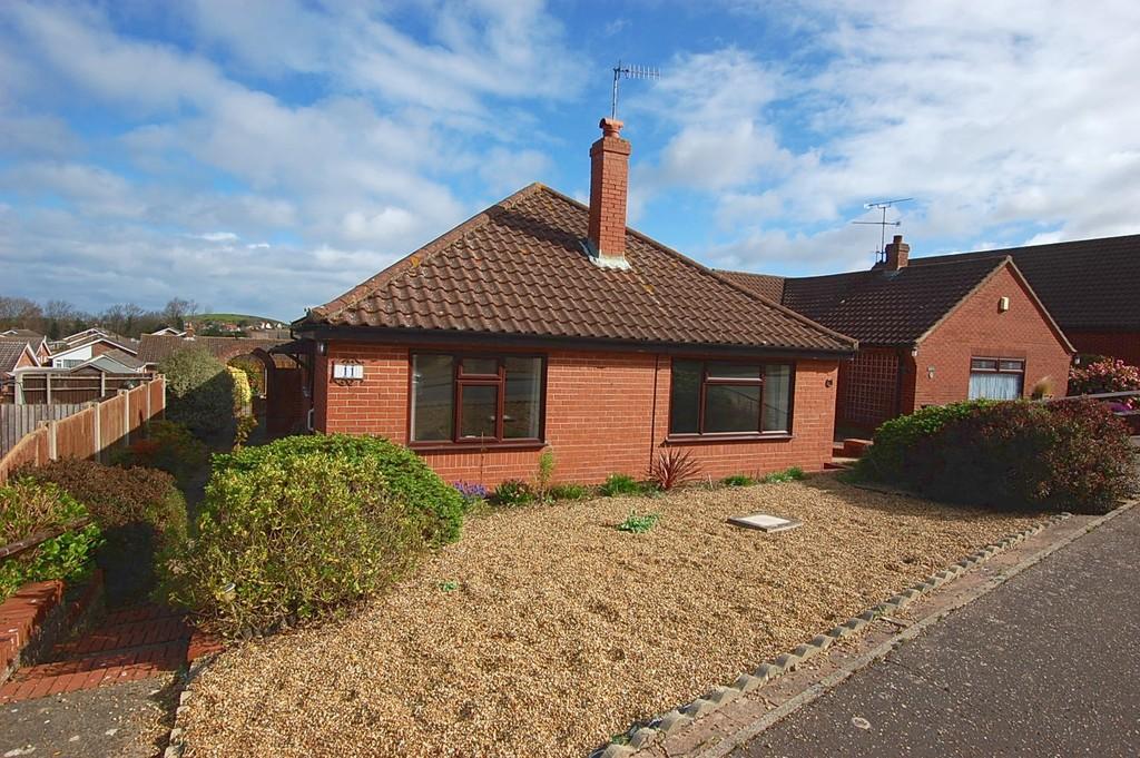 Beeston Regis, Sheringham 2 bed detached bungalow £750 pcm (£173 pw)