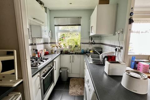 24 Apsledene, Gravesend, DA12 5ED