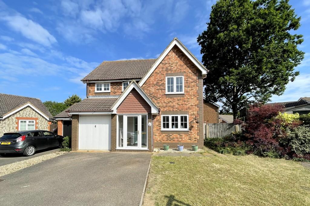 Howards Way, Kesgrave, IP5 2XN 4 bed detached house £450,000