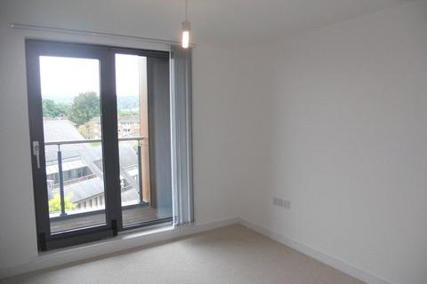 2 bedroom apartment to rent, 4 Queensway, Queensway, Redhill, Surrey, RH1