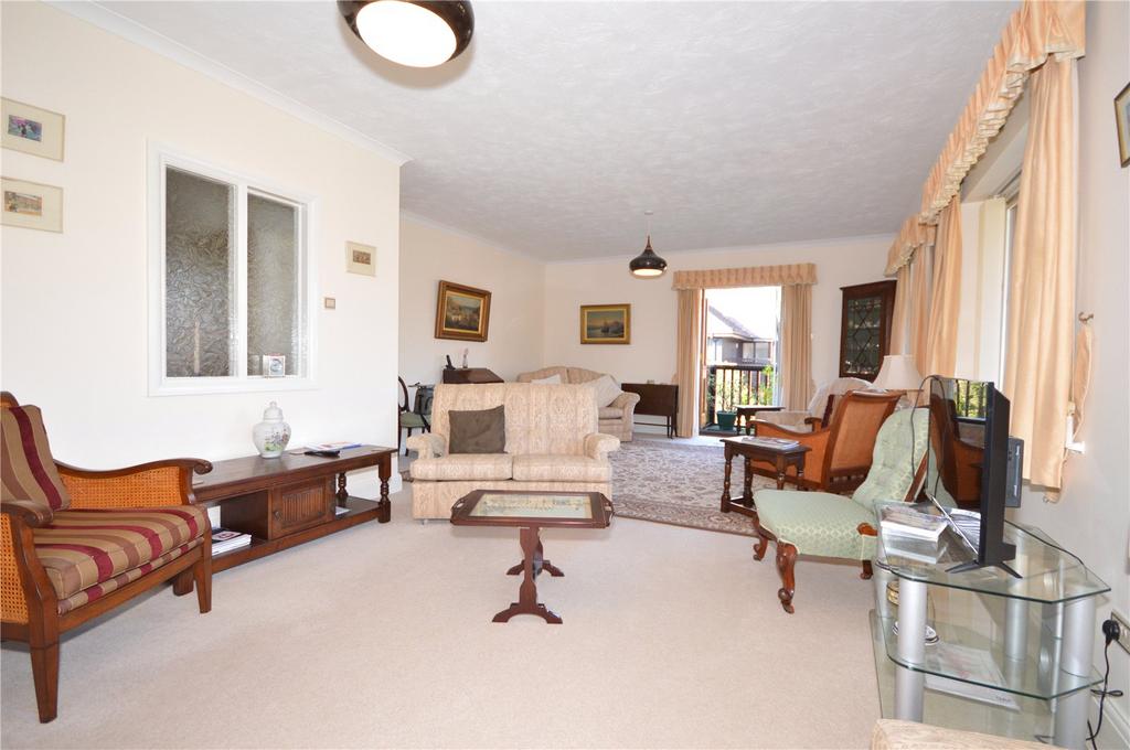 Sitting/Dining Room