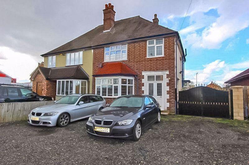 Bloxwich Road North, Short Heath... 3 bed semidetached house £250,000