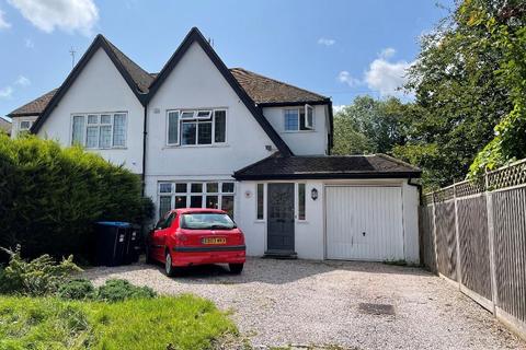 10 Eglise Road, Warlingham, CR6 9SE