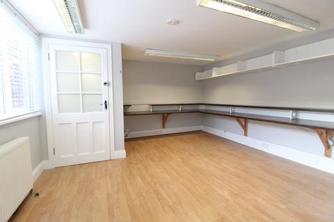Property to rent - Shelbourne Road, Bournemouth, Dorset