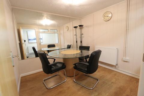 Property to rent - Shelbourne Road, Bournemouth, Dorset