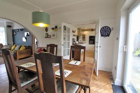 29 Downham Drive, Heswall, Wirral, CH60 5RE