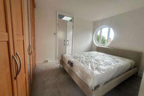 1 bedroom flat to rent, Fitzjohns Avenue, London, NW3